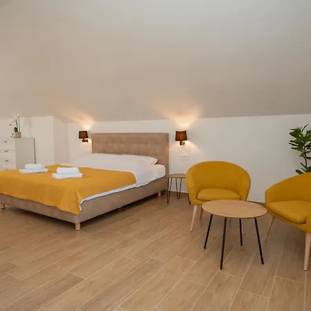 Apartmani Ferdinanda Kustići Kültér fotó