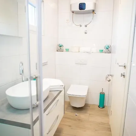 Apartmani Ferdinanda Kustići Kültér fotó