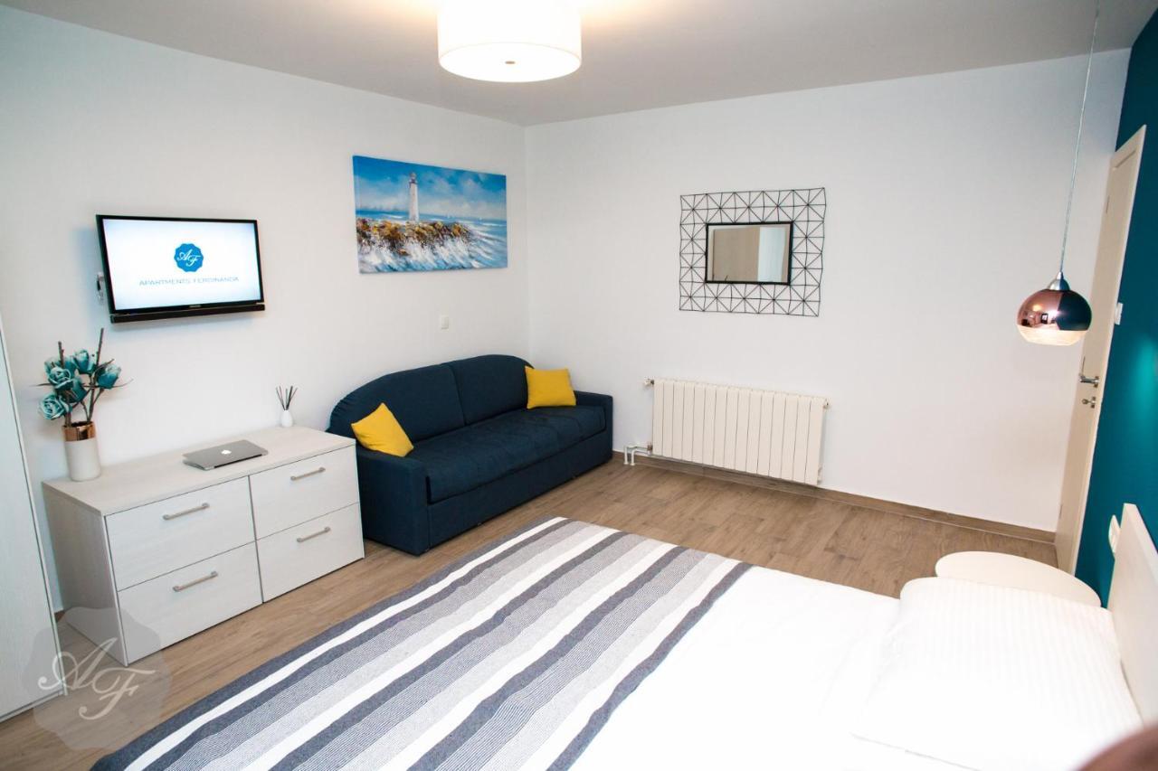 Ferdinanda Apartment *